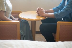 【ビザ変更は必要？リスクは？】配偶者ビザの外国人が離婚し別の日本人と再婚するときのポイント